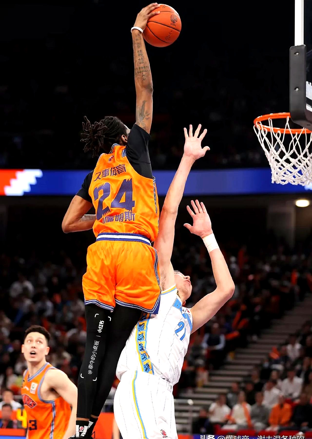 开元棋牌官网-包含明尼苏达森林狼迎CBA季后赛关键赛，赛后内部沟通，压力陡增，轮换策略成焦点的词条