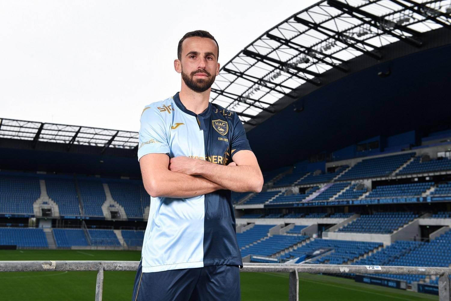 开元棋牌官网-转会期法甲焦点战，尤文图斯防线松动，压力陡增，赛程密集仍需轮换(尤文图斯转会最新消息)