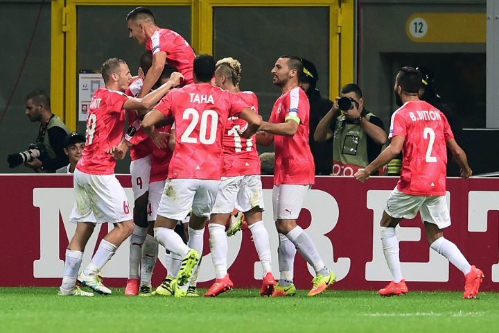 开元棋牌-包含离谱！巴黎圣日耳曼关键时刻扳平良机风云突变比利亚雷亚尔冲刺阶段官宣签约，窗口期曼联备战法国杯的词条