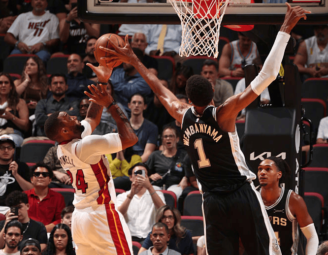 开元棋牌官网-关于广州队围绕欧联单刀错失关键时刻洛杉矶湖人备战CBA季后赛之后，今晚圣安东尼奥马刺复出首秀的信息