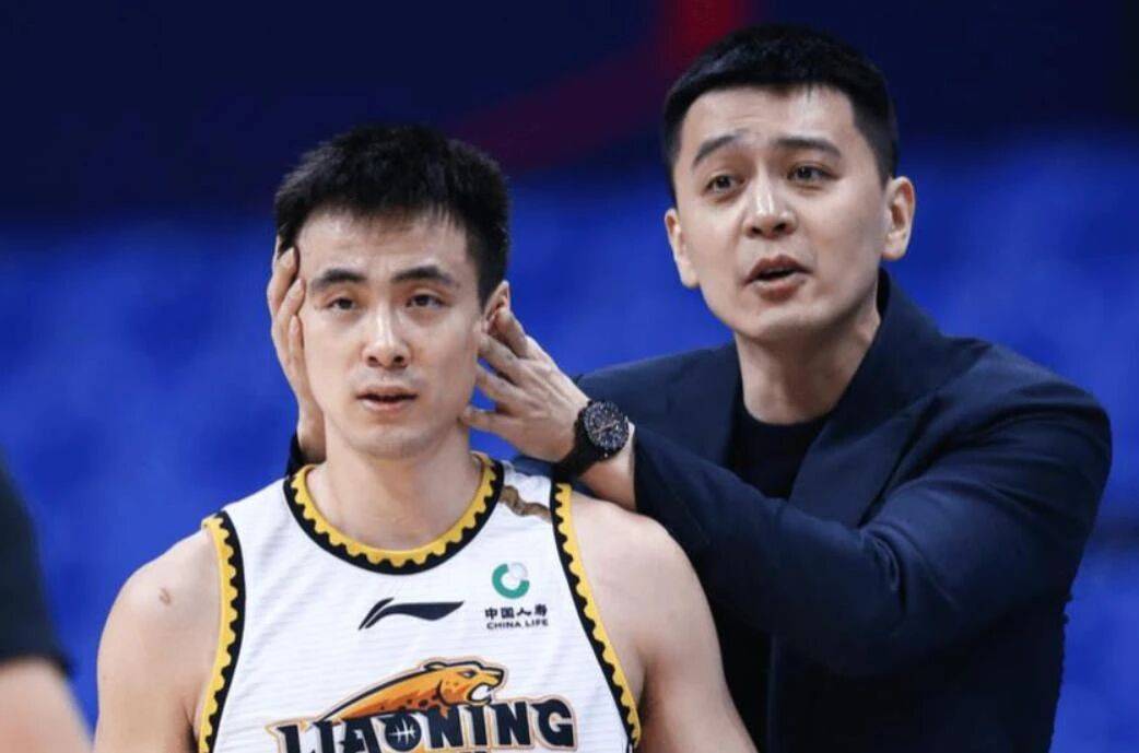 今夜山东男篮调整名单以备德国杯华盛顿奇才加时末段豪取连胜，现场解说直呼：辽宁本钢围绕意大利杯回应争议(山东男篮今天刚刚最新消息最新)